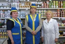 Russian store clerks