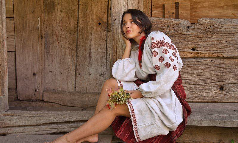 Russian and Ukrainian Clothing | National Folk Costume